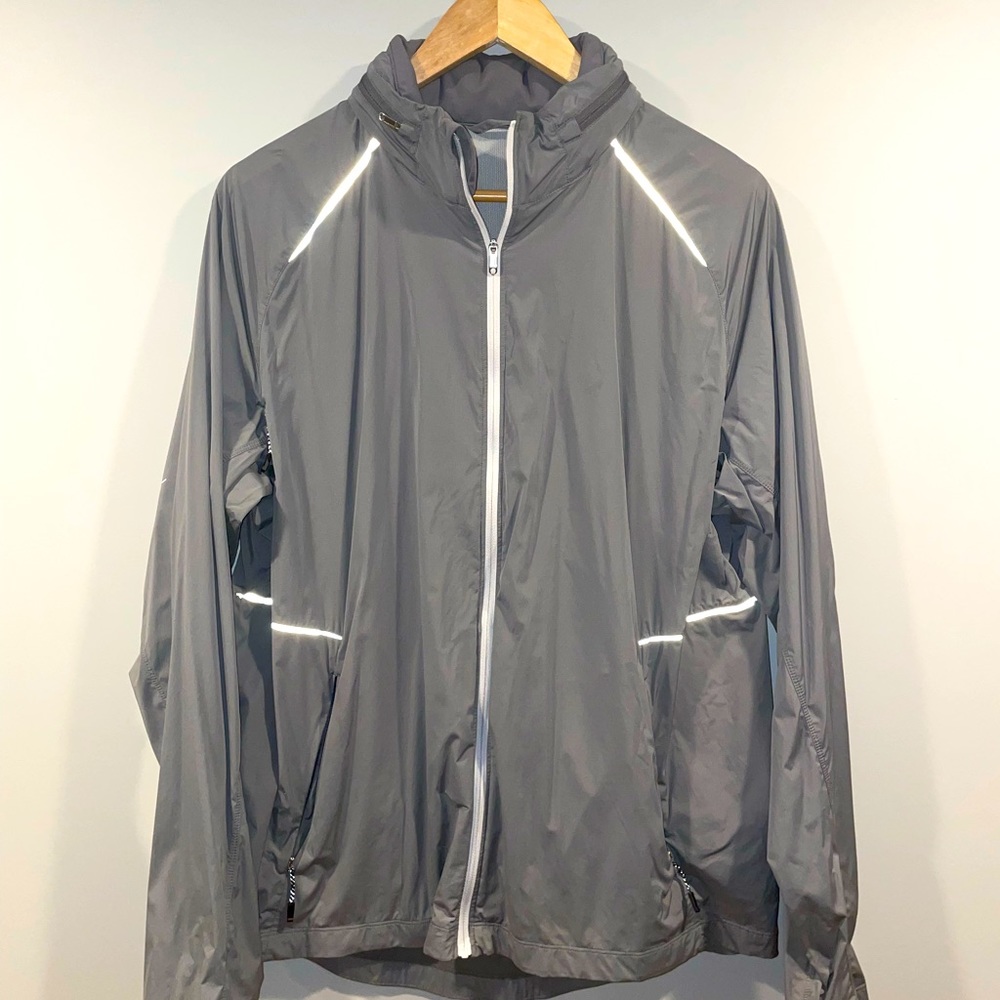 Lululemon - M - Rain Jacket - with hood option in zippered collar.